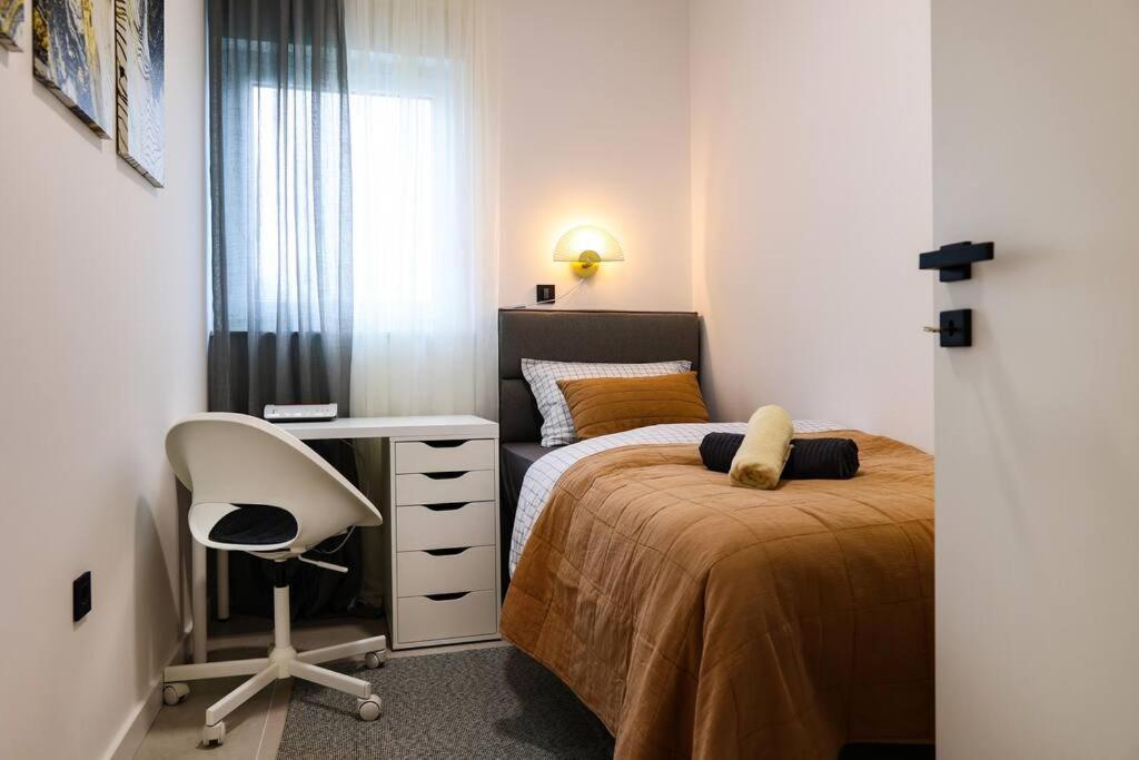 Grgic Apartments - Lux Apt2 - Free Parking Загреб Экстерьер фото