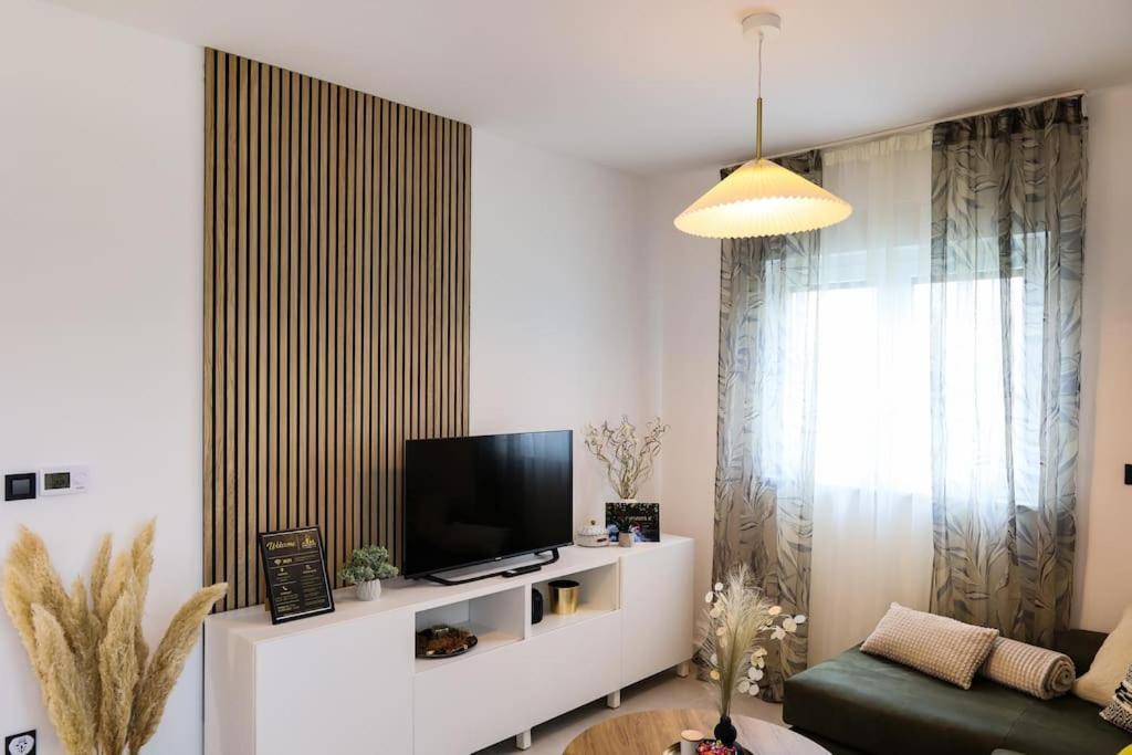 Grgic Apartments - Lux Apt2 - Free Parking Загреб Экстерьер фото